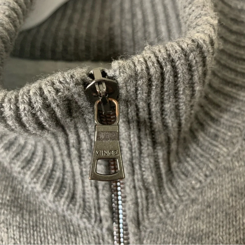 Vince Mens Gray Wool/ Cashmere full zip thick Vest S